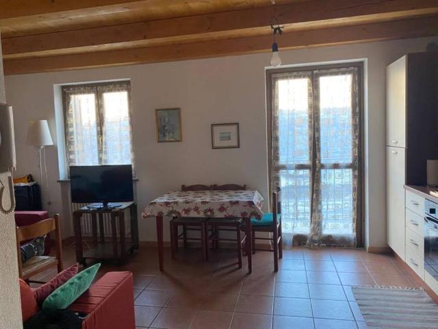 Appartamento in vendita a Pontey, Aosta