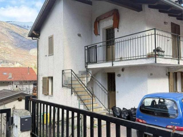 Appartamento in vendita a Pontey, Aosta
