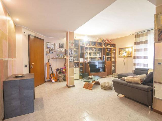 Appartamento in vendita a Pontirolo Nuovo, Lombardia