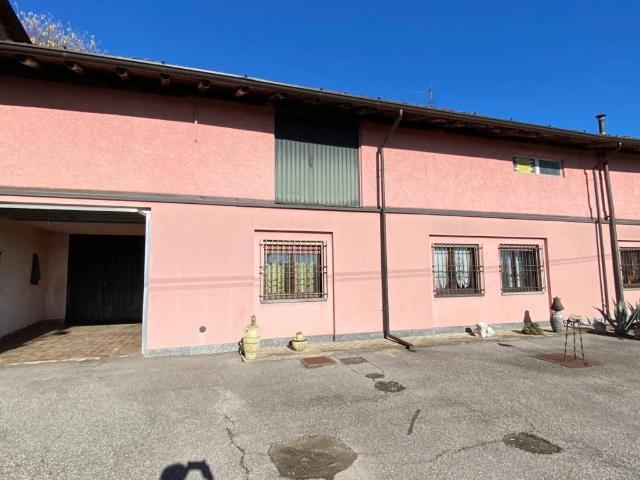 Appartamento in vendita a Pontoglio, Lombardia