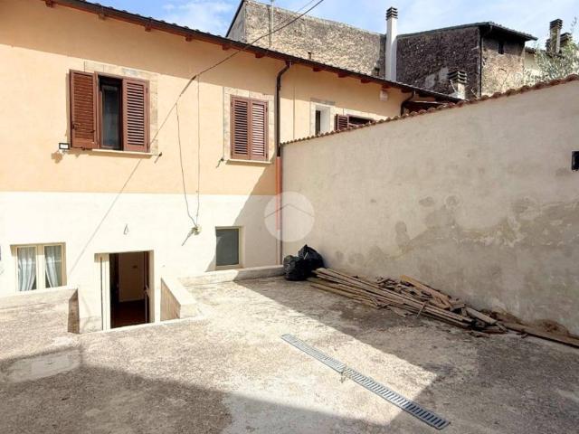 Villa Indipendente in vendita a Popoli Terme, Pescara