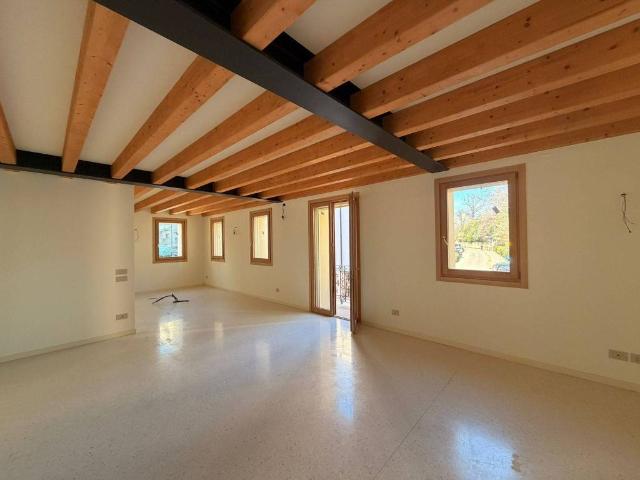 Appartamento in vendita a Rorai Grande, Pordenone