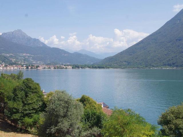 Villa Indipendente in vendita a Porlezza, Lombardia