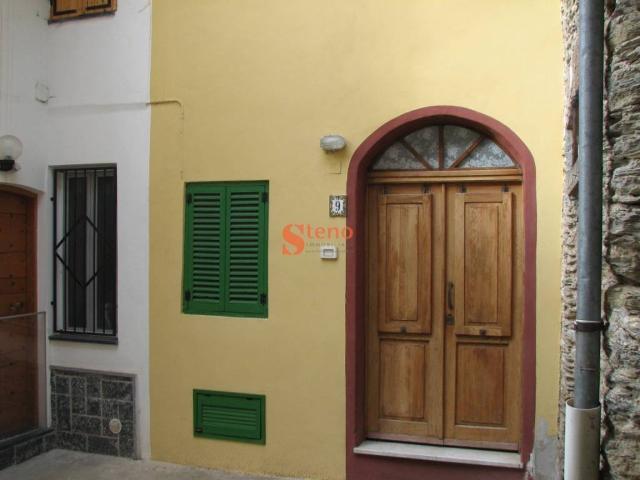 Appartamento in vendita a Pornassio, Liguria