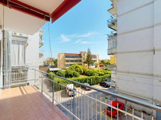 Appartamento in vendita a Portici, Campania