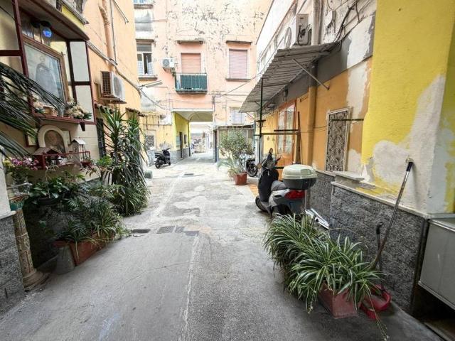 Appartamento in vendita a Portici, Campania