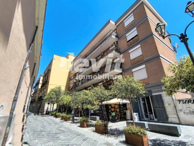 Appartamento in vendita a Portici, Napoli