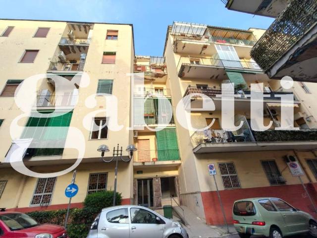 Appartamento in vendita a Portici, Campania
