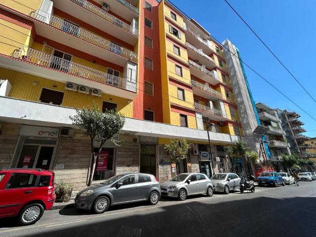 Appartamento in vendita a Portici, Campania