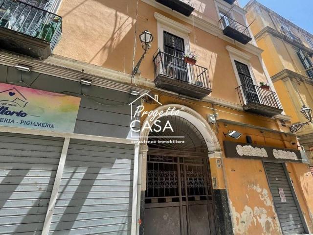Appartamento in vendita a Portici, Campania