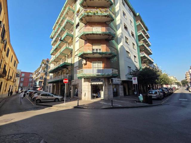 Appartamento in vendita a Portici, Campania