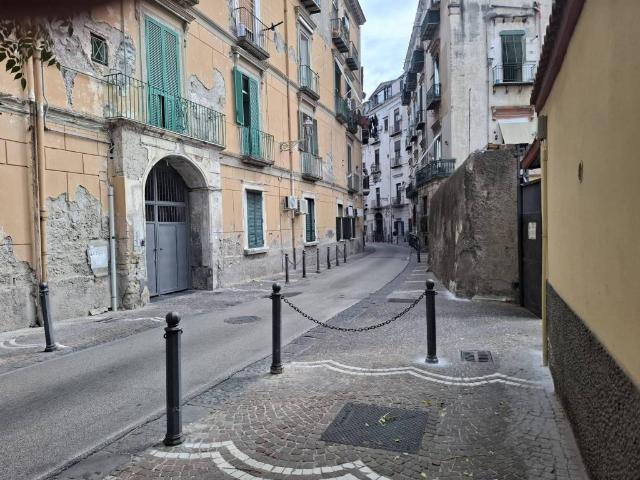 Appartamento in vendita a Portici, Campania