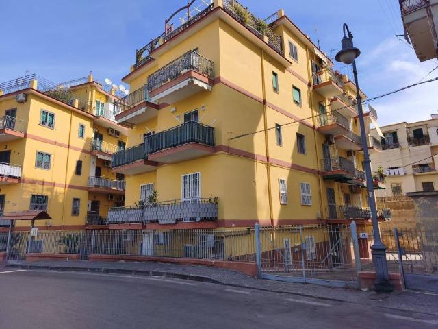 Appartamento in vendita a Portici, Campania