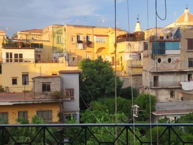 Appartamento in vendita a Portici, Campania
