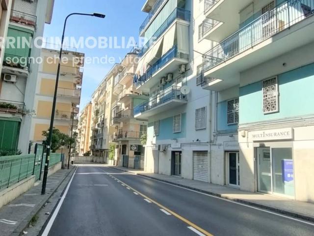 Appartamento in vendita a Portici, Campania