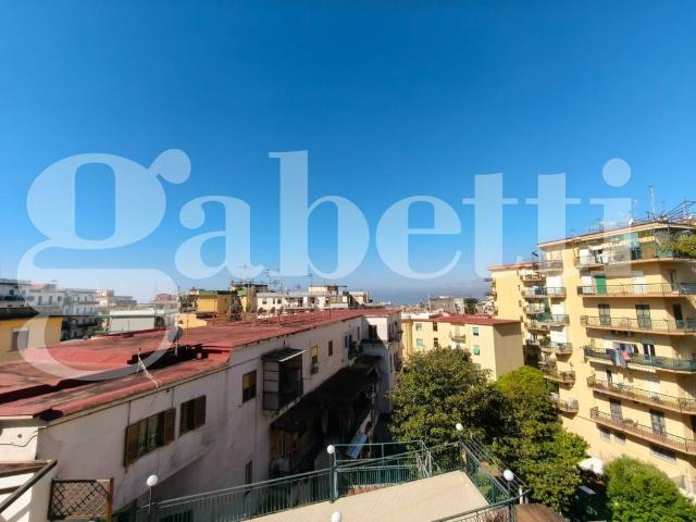 Appartamento in vendita a Portici, Campania
