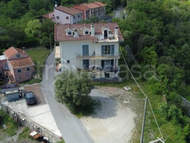 Appartamento in vendita a Vezzi Portio, Liguria