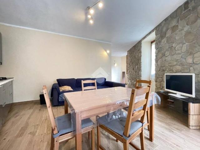 Appartamento in vendita a Comunità Montana del Piambello, Porto Ceresio