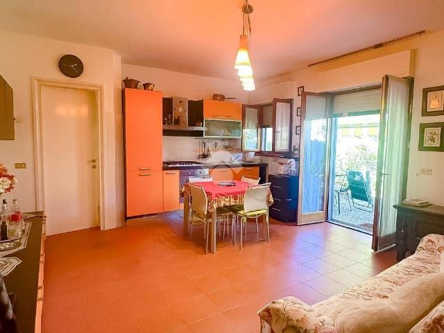 Appartamento in vendita a Le Cantine, Porto Ceresio