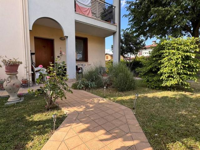 Appartamento in vendita a Porto Mantovano, Lombardia