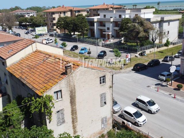 Villa Indipendente in vendita a Faleriense, Marche