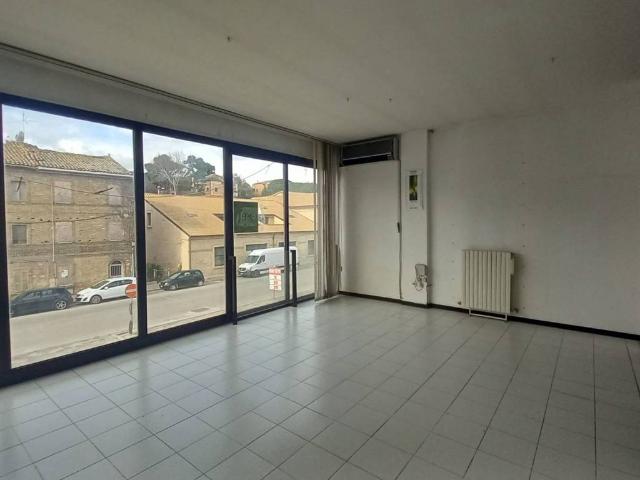 Appartamento in vendita a Centro, Marche
