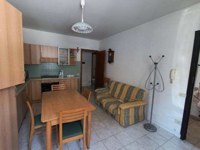 Appartamento in vendita a Centro, Marche