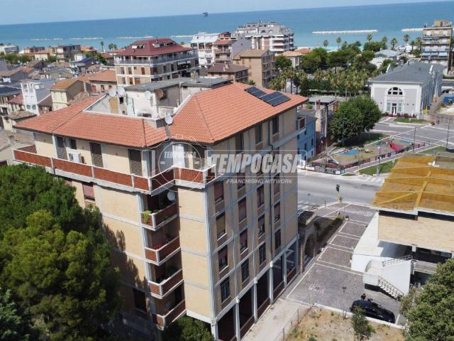 Appartamento in vendita a Centro, Marche