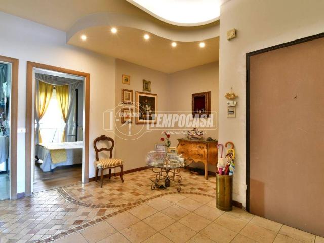 Appartamento in vendita a Faleriense, Marche