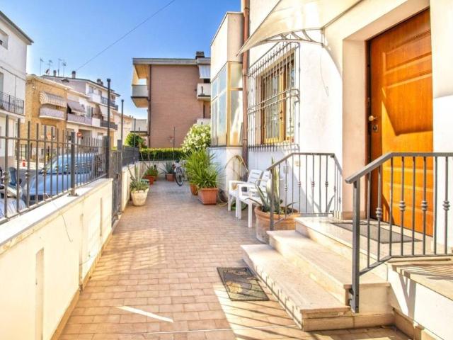 Appartamento in vendita a Centro, Marche
