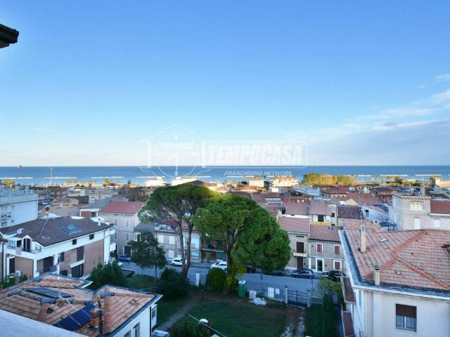 Appartamento in vendita a Centro, Marche