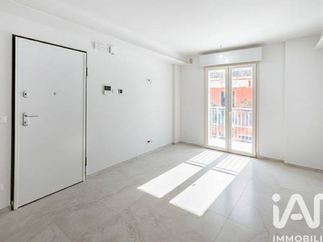 Appartamento in vendita a Centro, Marche