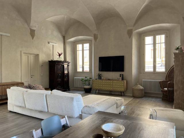Appartamento in vendita a Comunità Montana Valli del Verbano, Porto Valtravaglia