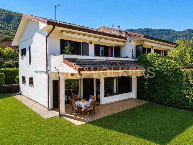Appartamento in vendita a Comunità Montana Valli del Verbano, Porto Valtravaglia