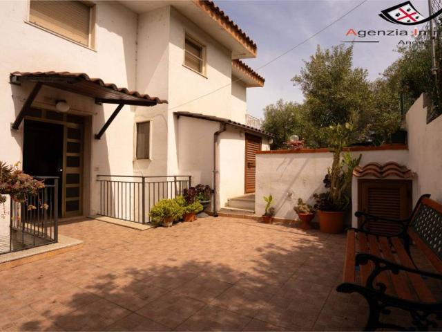 Appartamento in vendita a Part'e Sole, Posada