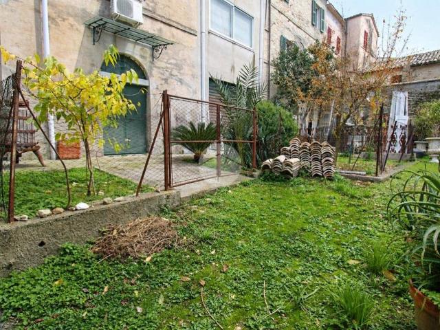 Appartamento in vendita a Marche, Macerata