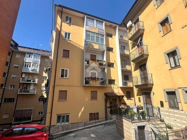 Appartamento in vendita a Montereale, Potenza