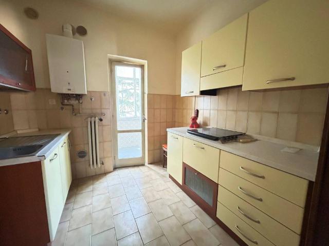 Appartamento in vendita a Montereale, Potenza