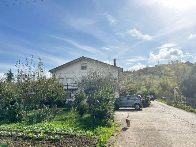 Appartamento in vendita a Gallitello, Potenza