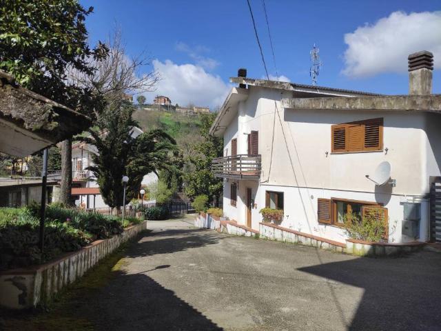 Appartamento in vendita a Santa Croce, Potenza