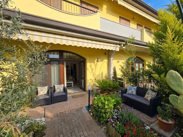 Appartamento in vendita a Pozzolengo, Lombardia