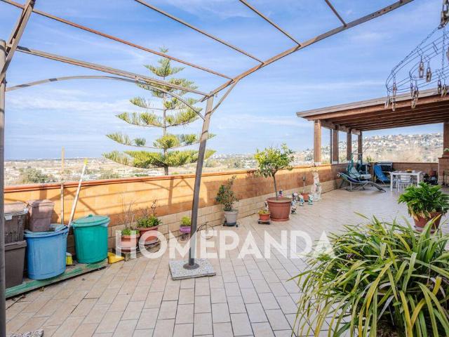 Appartamento in vendita a Pozzuoli, Campania