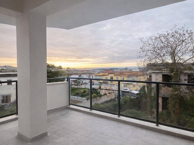 Appartamento in vendita a Pozzuoli, Campania