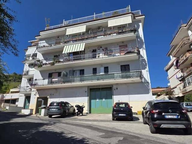 Appartamento in vendita a Pisciarelli, Pozzuoli
