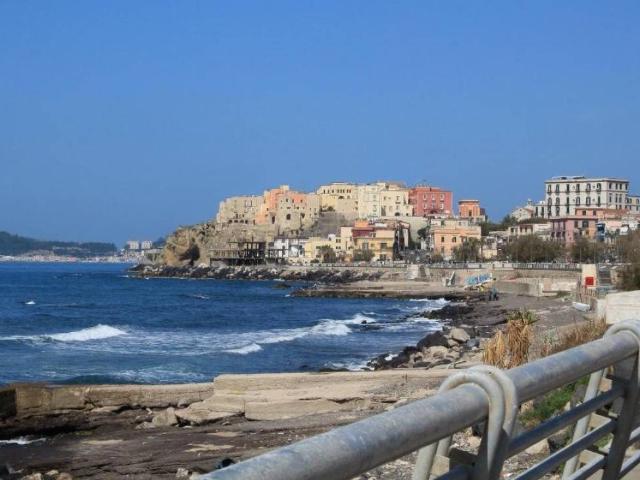 Appartamento in vendita a Pisciarelli, Pozzuoli