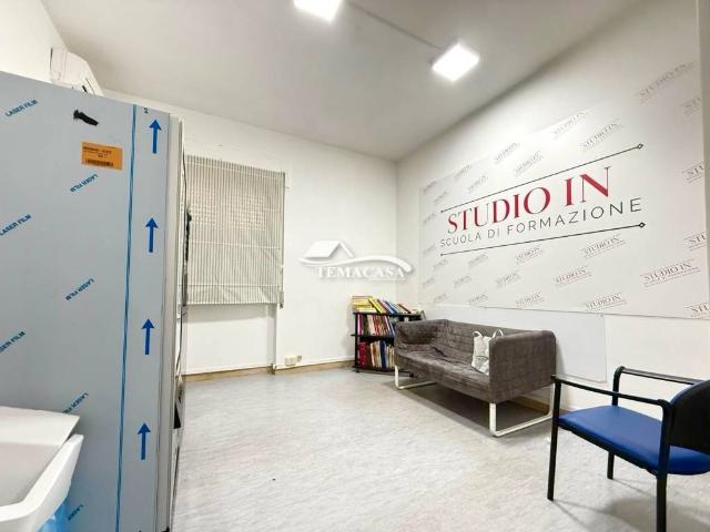 Appartamento in vendita a Pozzuoli, Campania