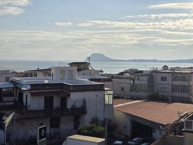 Appartamento in vendita a Arco Felice, Pozzuoli
