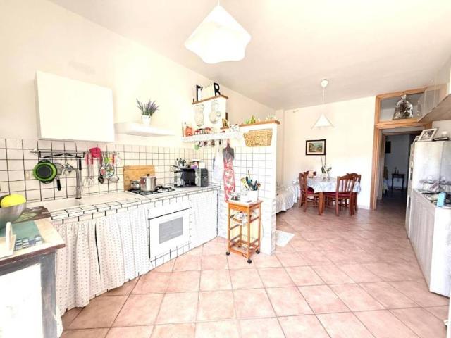 Appartamento in vendita a Pisciarelli, Pozzuoli