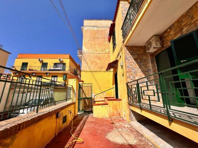 Appartamento in vendita a Arco Felice, Pozzuoli