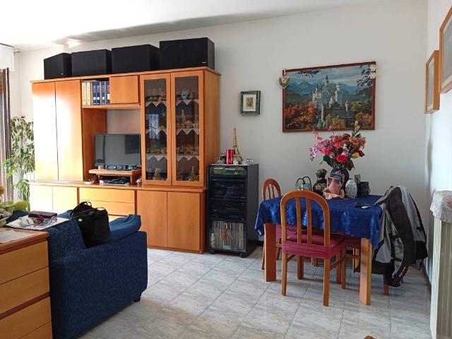 Appartamento in vendita a Pozzuolo Martesana, Lombardia